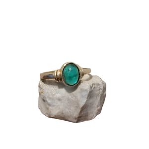 Green glass ring size 7